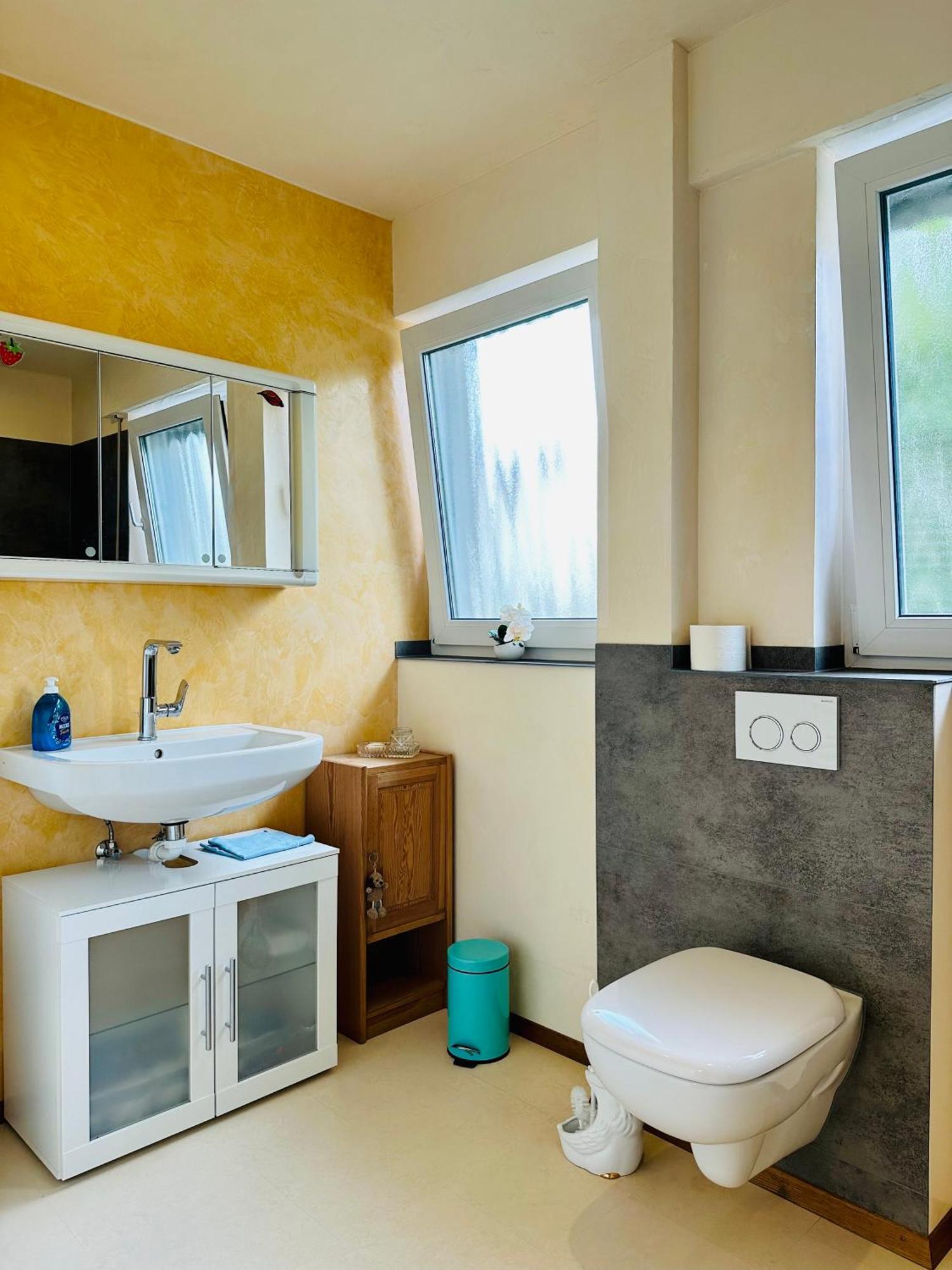 2,5-Zimmerwohnung Mit Terrasse - Keine Monteure Марбах ам Некар Екстериор снимка